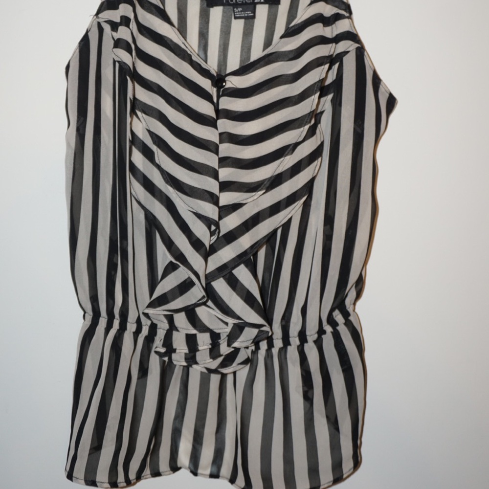 🖤 Striped Dressy Top🖤